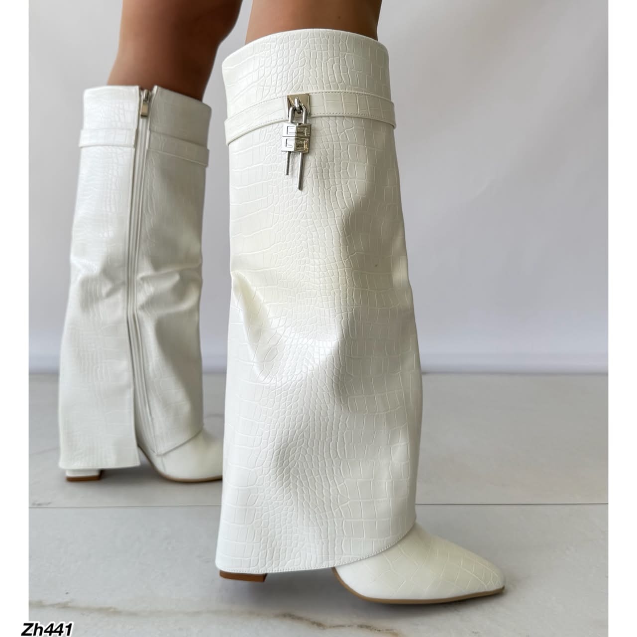 Bota caña alta blanco doblez detalle plateado tacon 10cm HX3079-B9527
